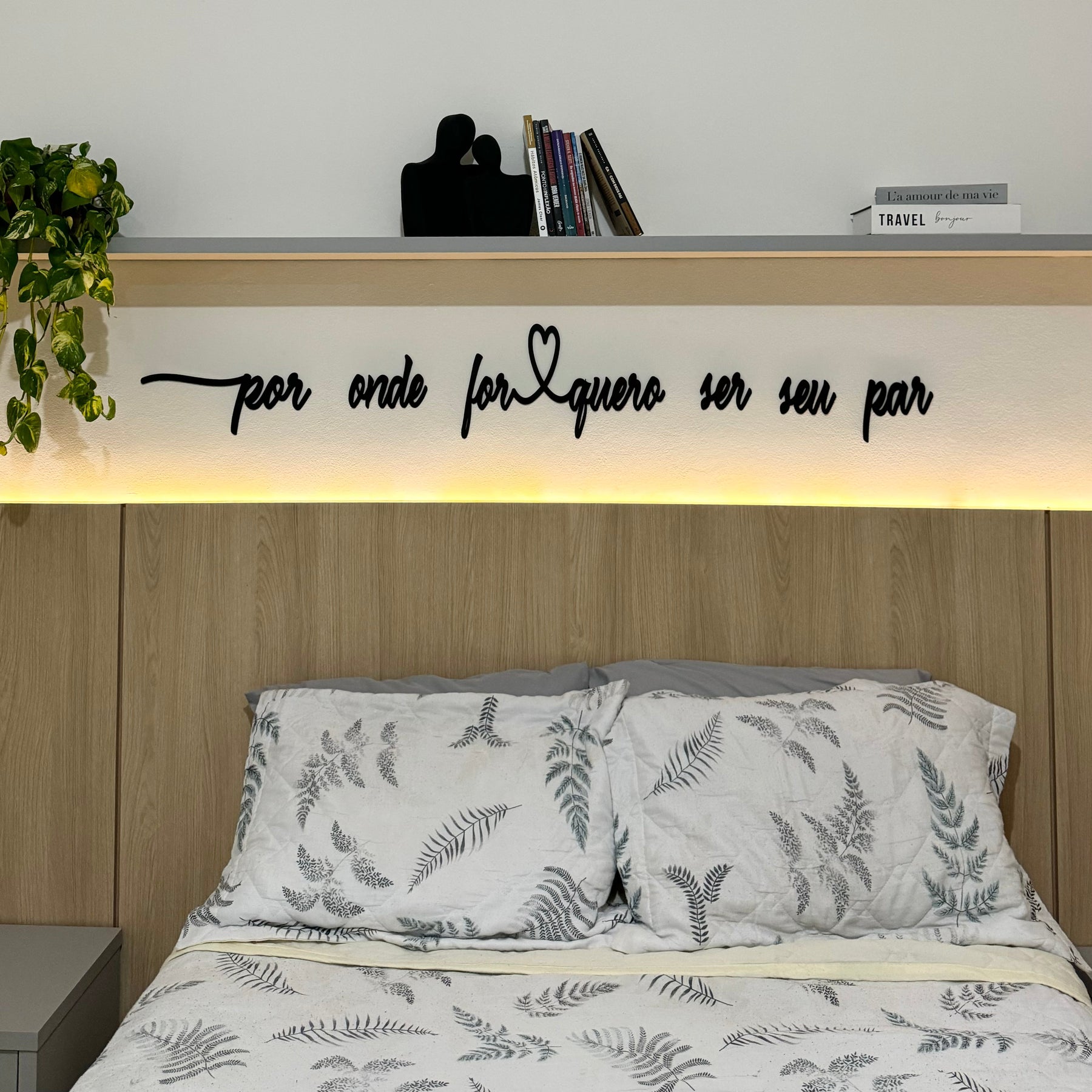 Aplique Decorativo "Por onde for quero ser seu par"- Preto